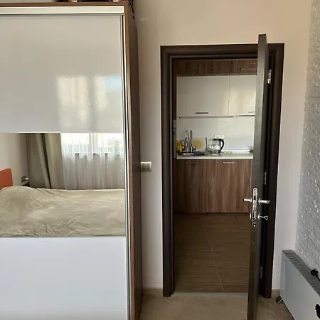 Apartment In Vip Club Dolphin Slantschew brjag